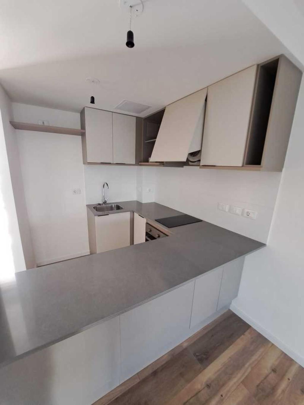 Alquiler apartamento 1 domitorio con garage en Cordón sur.