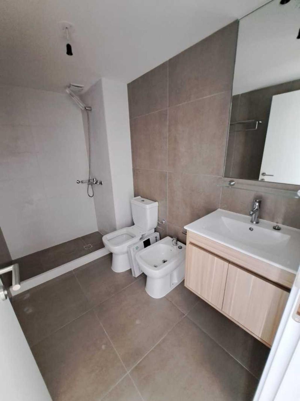 Alquiler apartamento 1 domitorio con garage en Cordón sur.