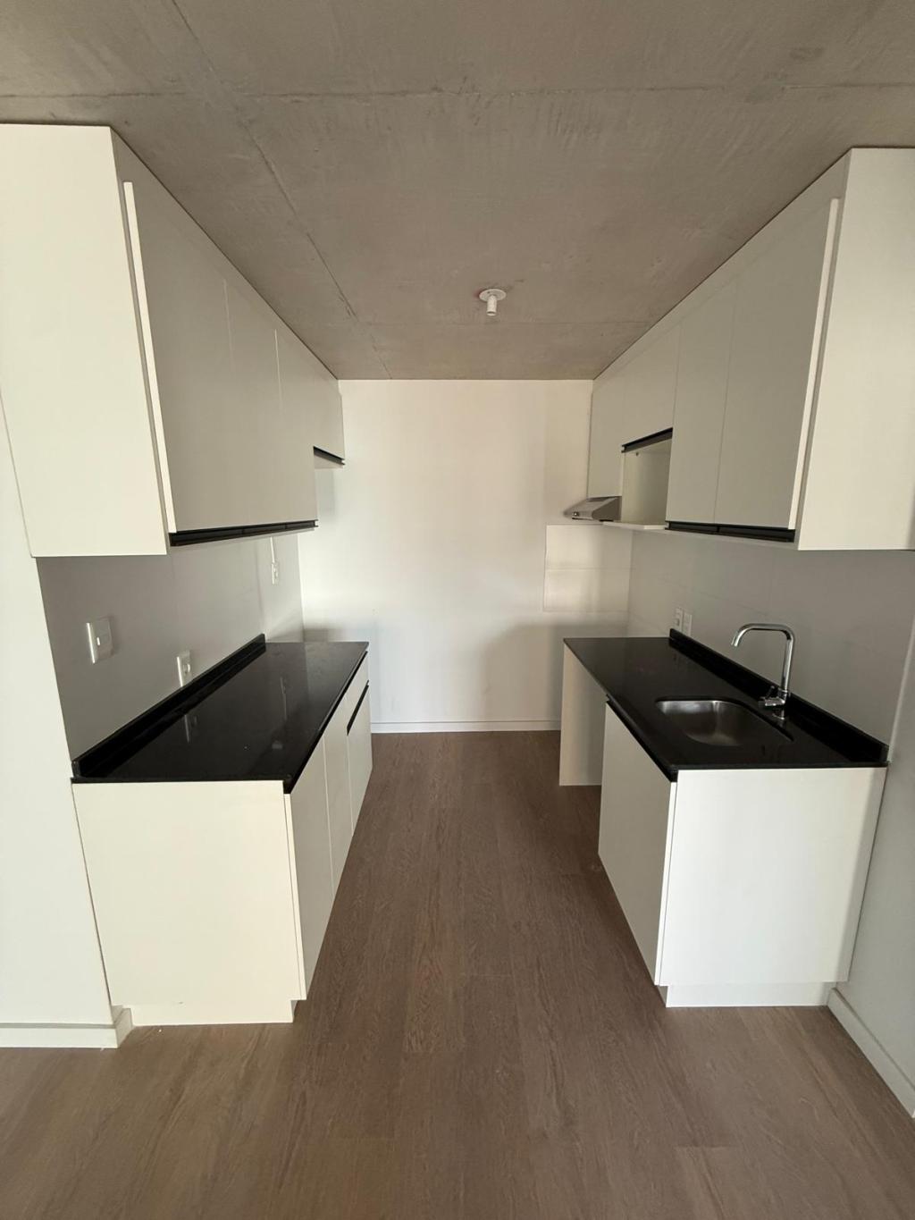 Alquiler apartamento 1 dormitorio a estrenar en Cordón Sur. Garage opcional.