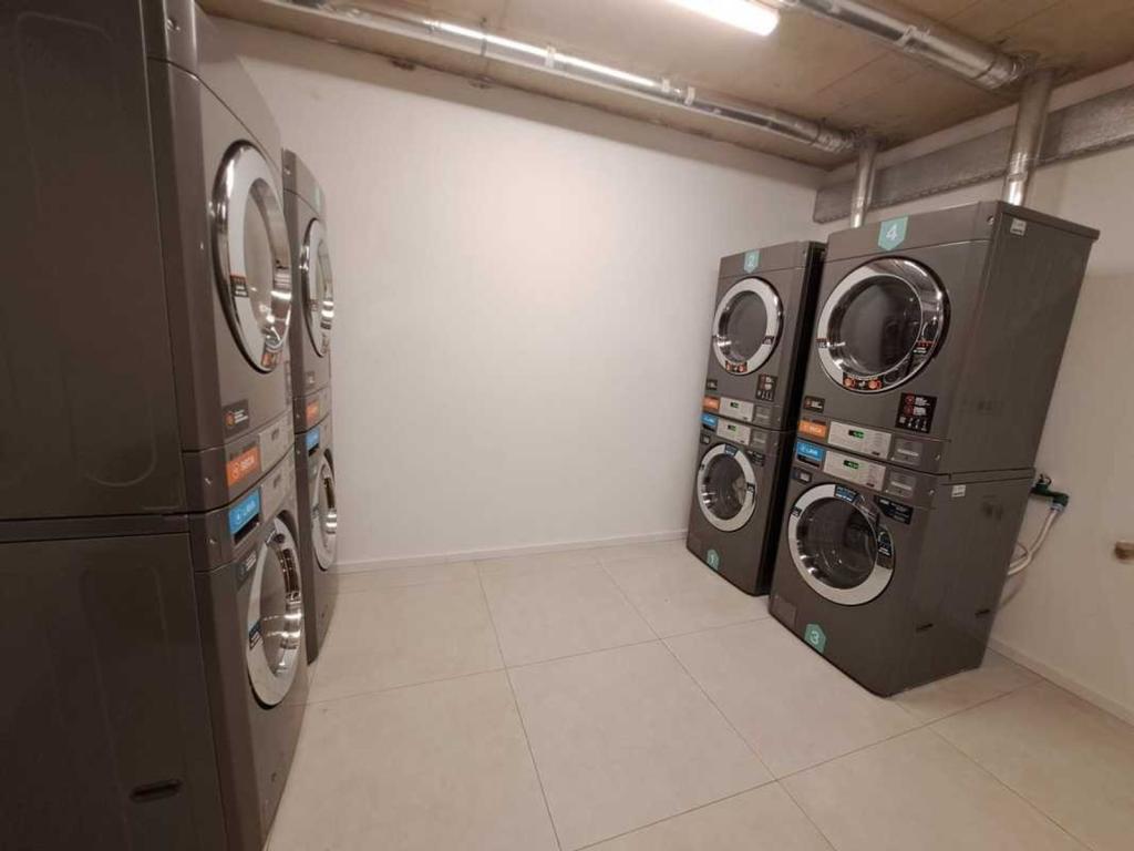 Alquiler apartamento 1 domitorio con garage en Cordón sur.