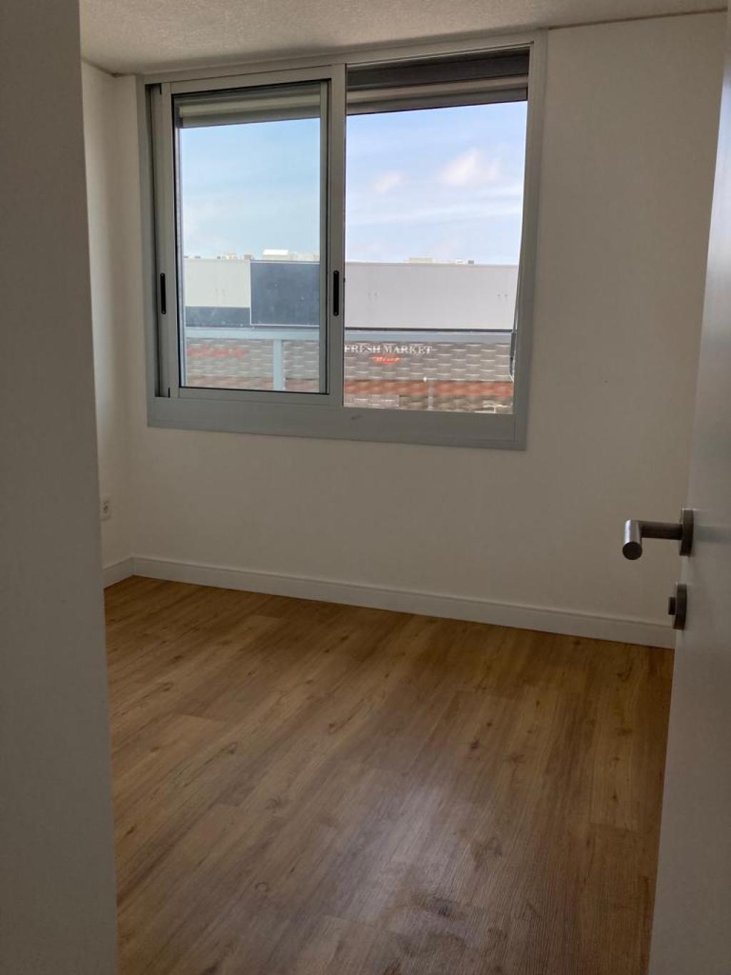 ALQUILER APARTAMENTO 1 DORMITORIO EN PISO 10 DE DISTRITO M MALVIN