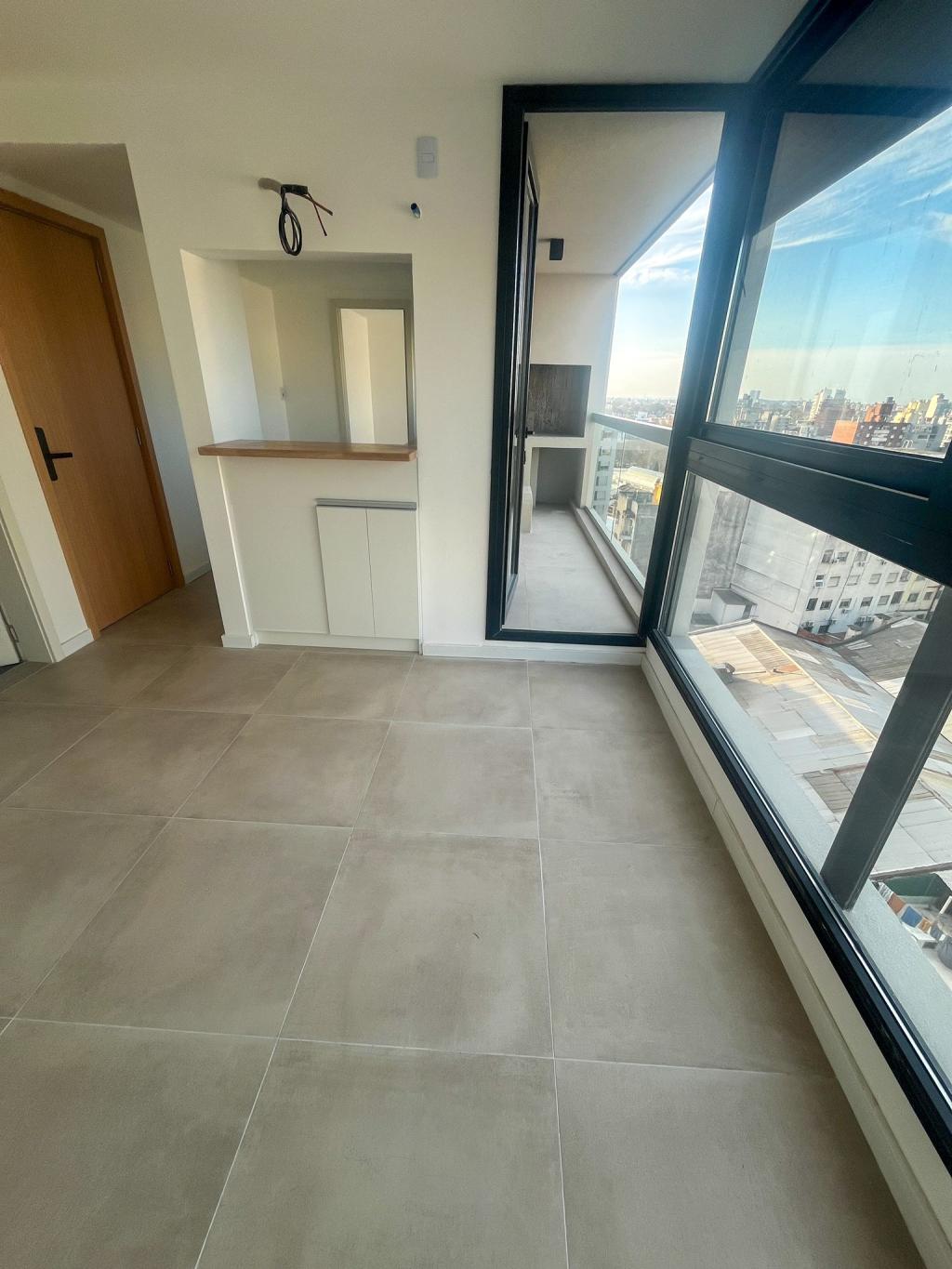 ALQUILER APARTAMENTO 1 DORMITORIO en TRES CRUCES - CON PARRILLERO PROPIO