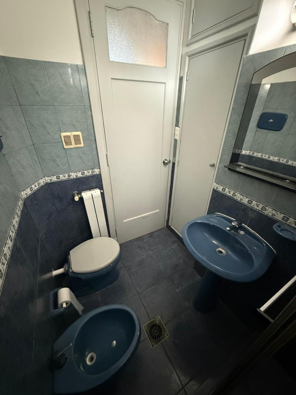 Venta de apartamento de 4 dormitorios en Pocitos.