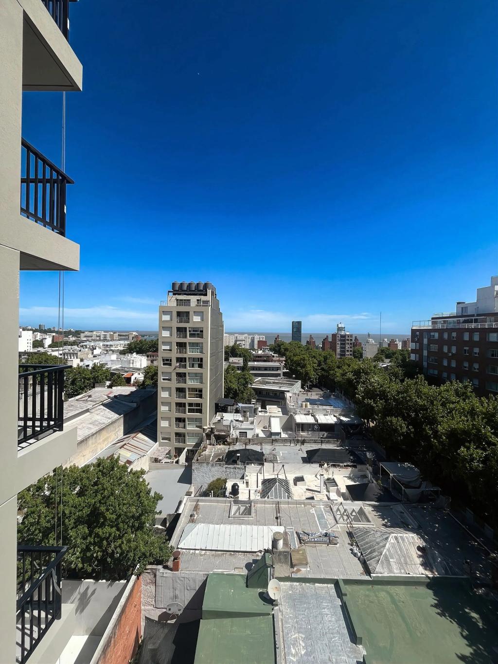 Venta de apartamento y garage a estrenar en Cordón Sur.