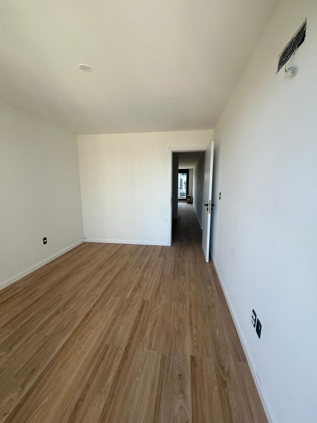 Venta de apartamento y garage a estrenar en Cordón Sur.