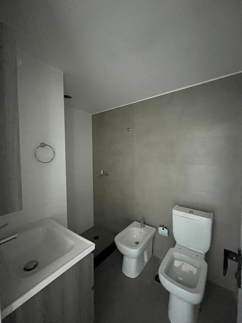 Venta de monoambiente a estrenar en Cordón Sur.