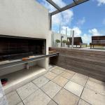 Venta de penthouse 2 dormitorios, parrillero y garage doble en Punta Carretas.