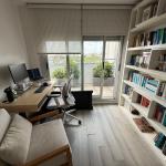 Venta de penthouse 2 dormitorios, parrillero y garage doble en Punta Carretas.