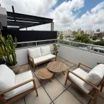 Venta de penthouse 2 dormitorios, parrillero y garage doble en Punta Carretas.