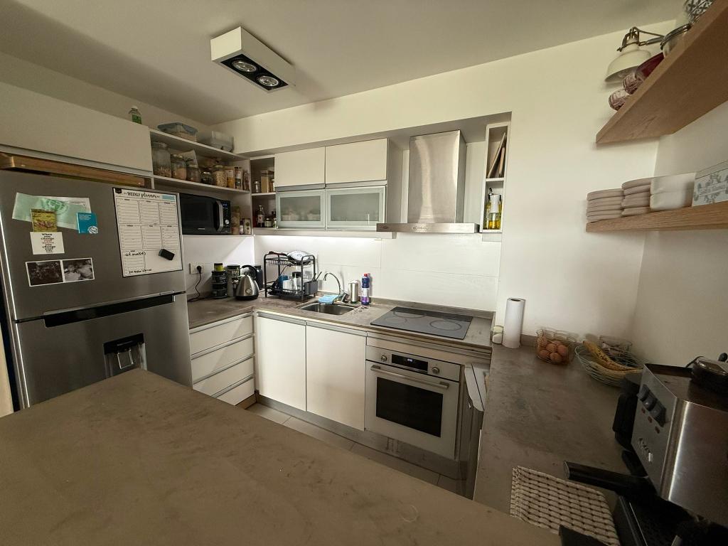 Venta de penthouse 2 dormitorios, parrillero y garage doble en Punta Carretas.