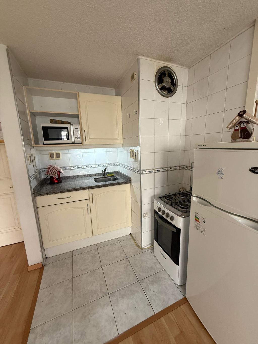 Alquiler apartamento amueblado de 1 dormitorio en Tres Cruces.