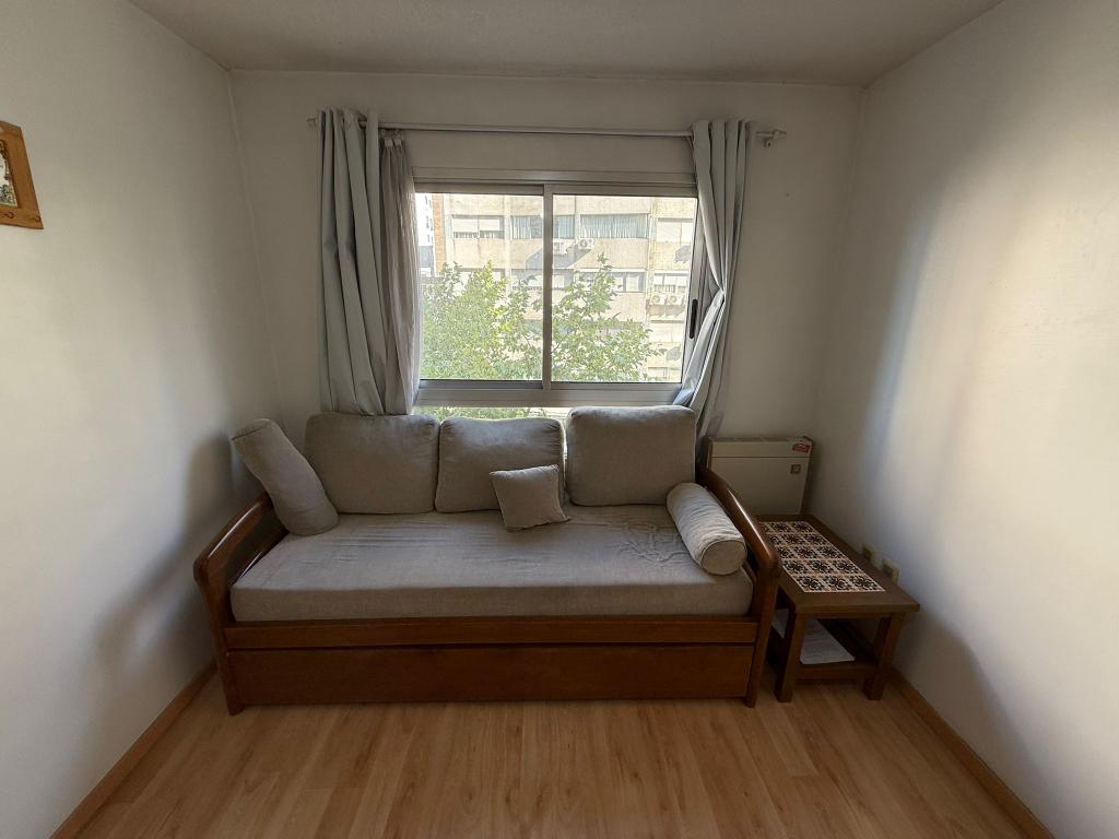 Alquiler apartamento amueblado de 1 dormitorio en Tres Cruces.