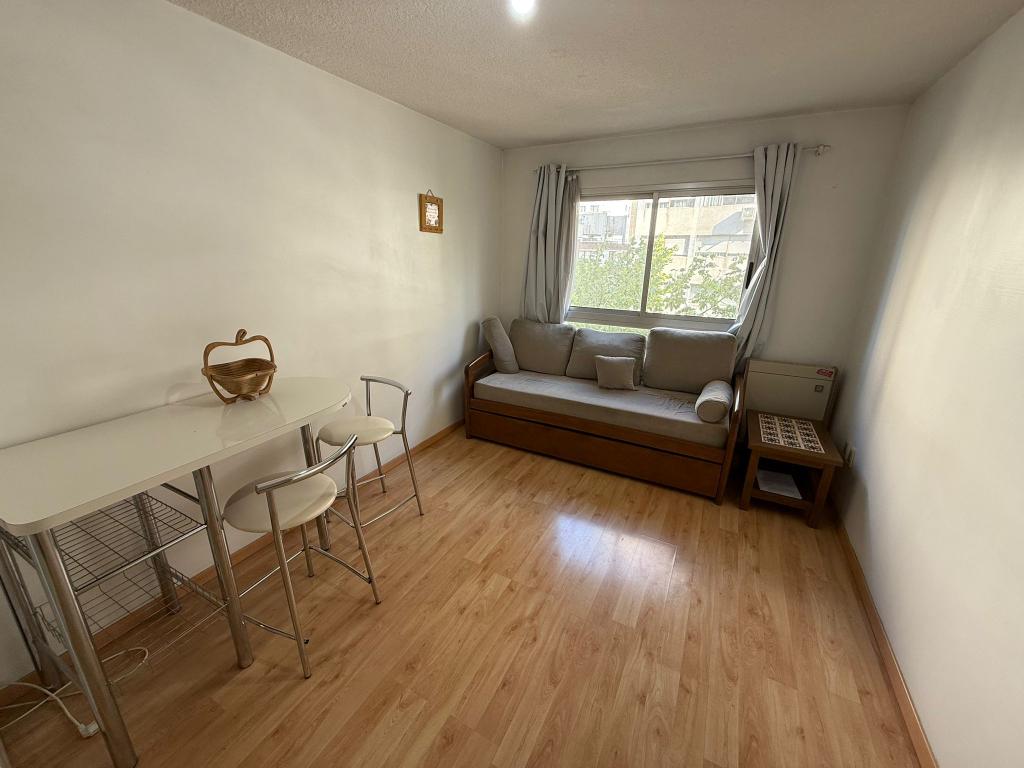 Alquiler apartamento amueblado de 1 dormitorio en Tres Cruces.