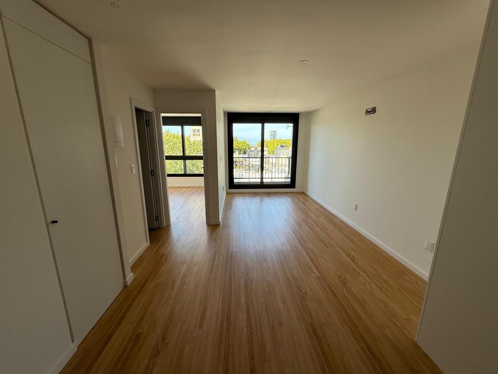 Alquiler apartamento 1 dormitorio a estrenar en Cordón Sur.