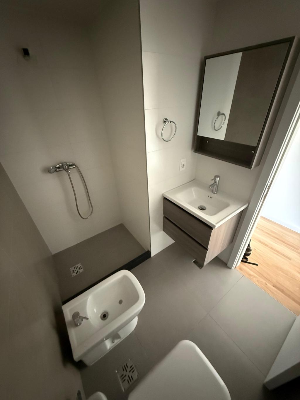 Venta de monoambiente a estrenar en Cordón Sur.