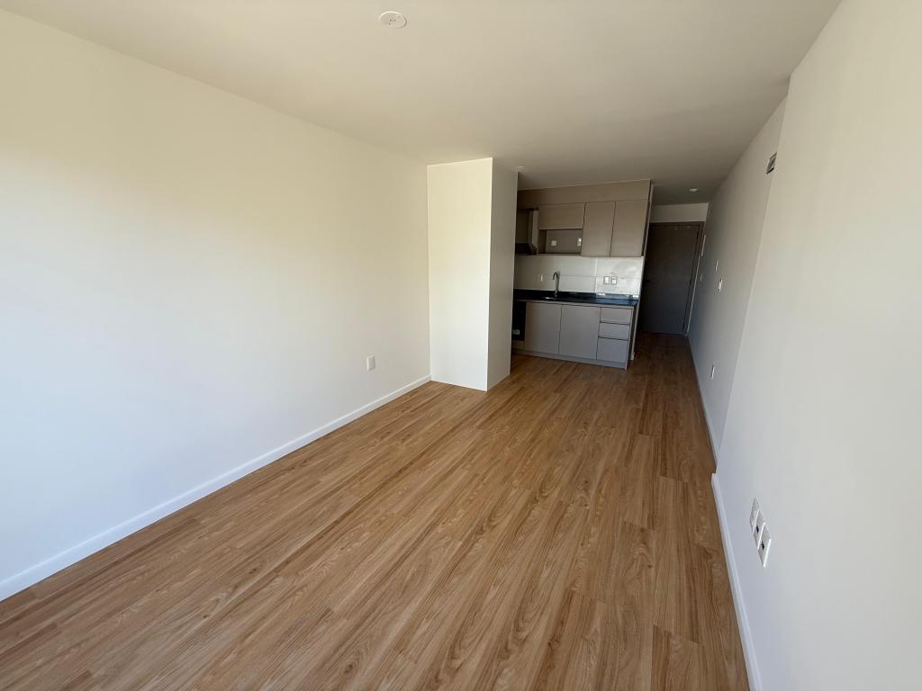 Venta de monoambiente a estrenar en Cordón Sur.