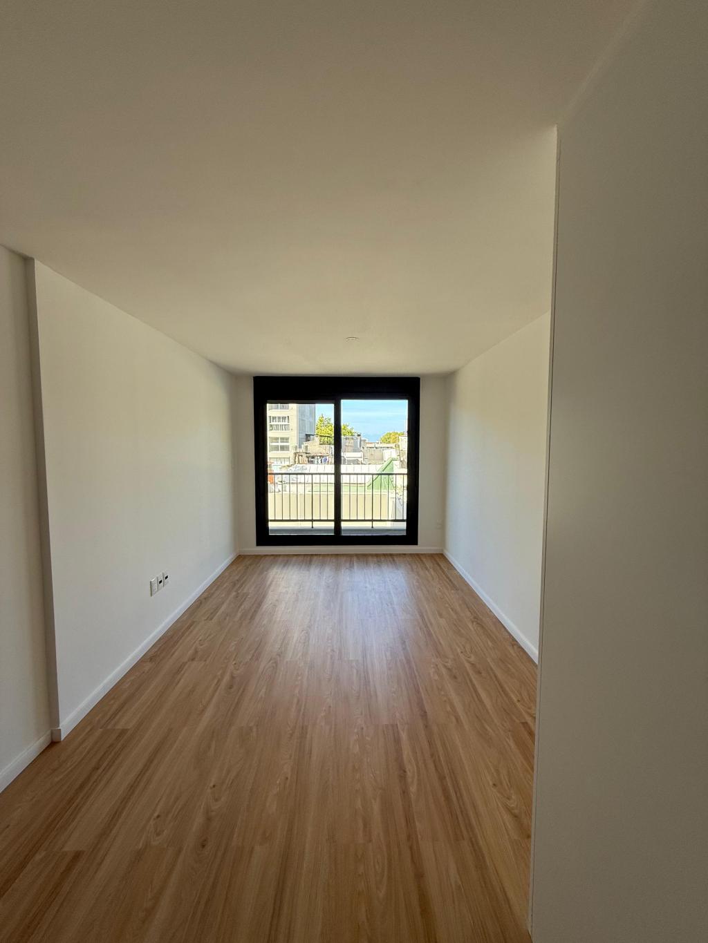 Venta de monoambiente a estrenar en Cordón Sur.