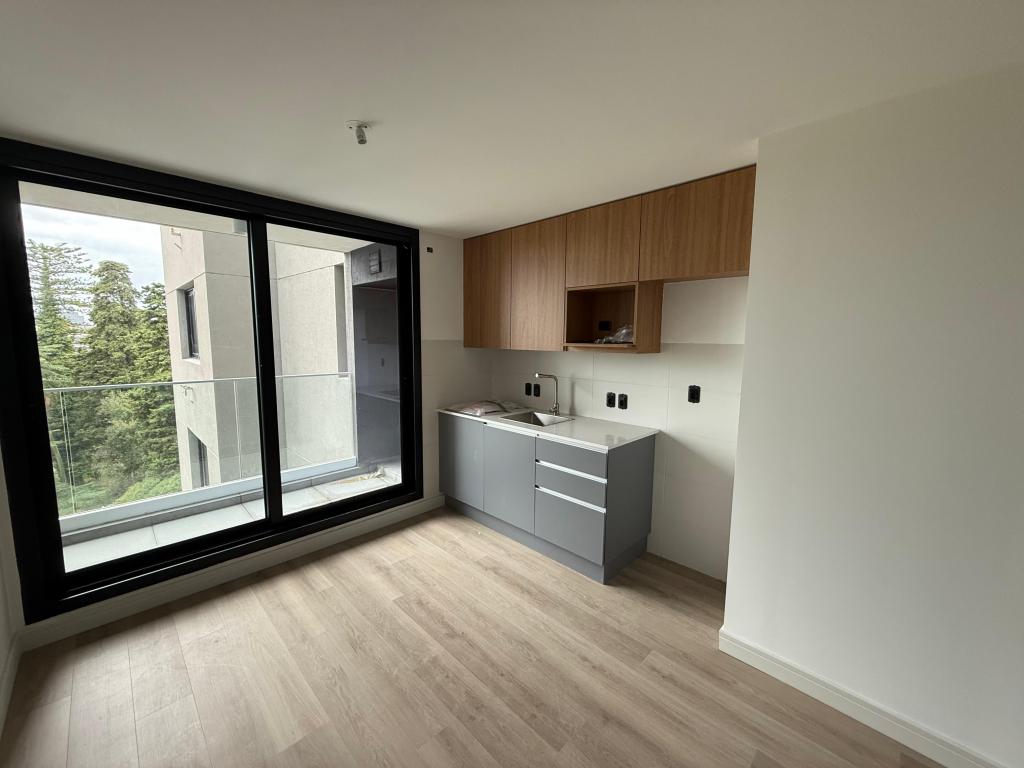 Alquiler apartamento monoambiente a estrenar en La Blanqueada.