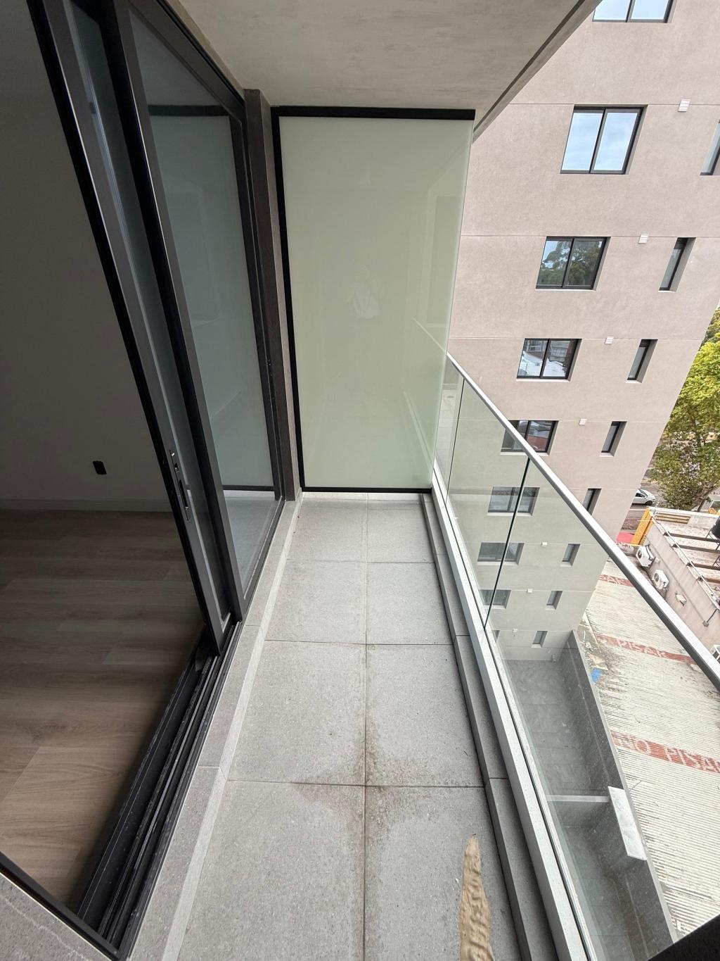 Alquiler apartamento monoambiente a estrenar en La Blanqueada.