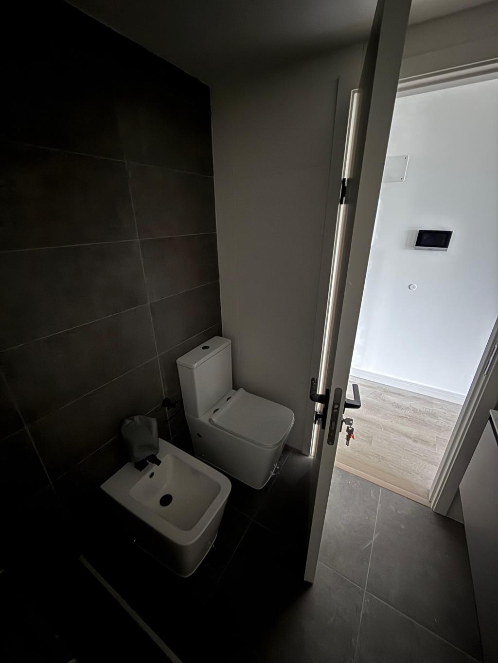 Alquiler apartamento monoambiente a estrenar en La Blanqueada.