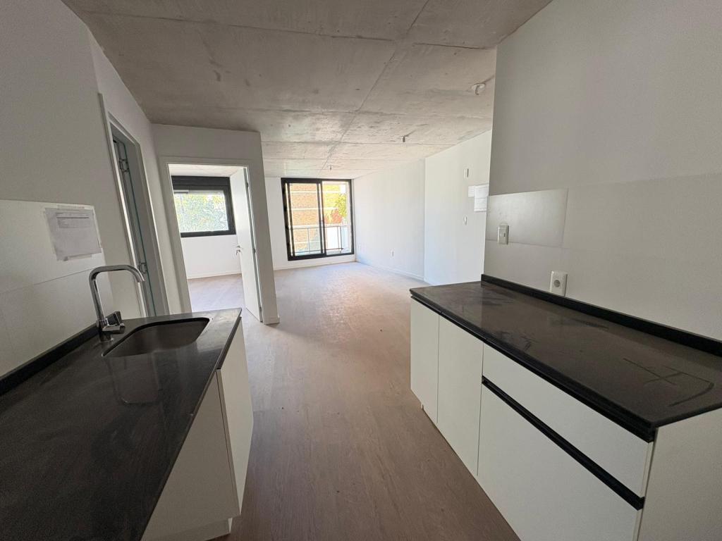 Venta apartamento 1 dormitorio con garage a estrenar en Cordón Sur.