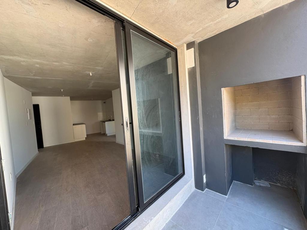 Venta apartamento 1 dormitorio con garage a estrenar en Cordón Sur.