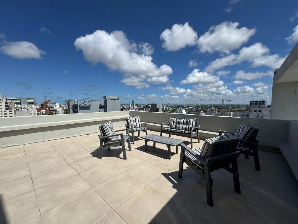 Venta apartamento 3 dormitorios, terraza con parrillero y garaje en Tres Cruces