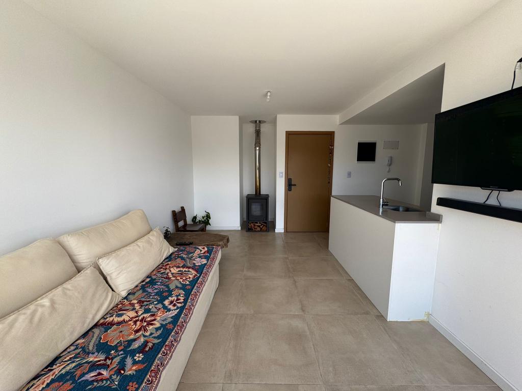 Venta apartamento 3 dormitorios, terraza con parrillero y garaje en Tres Cruces