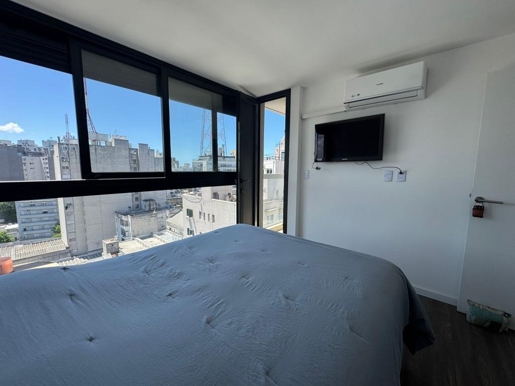 Venta apartamento 3 dormitorios, terraza con parrillero y garaje en Tres Cruces