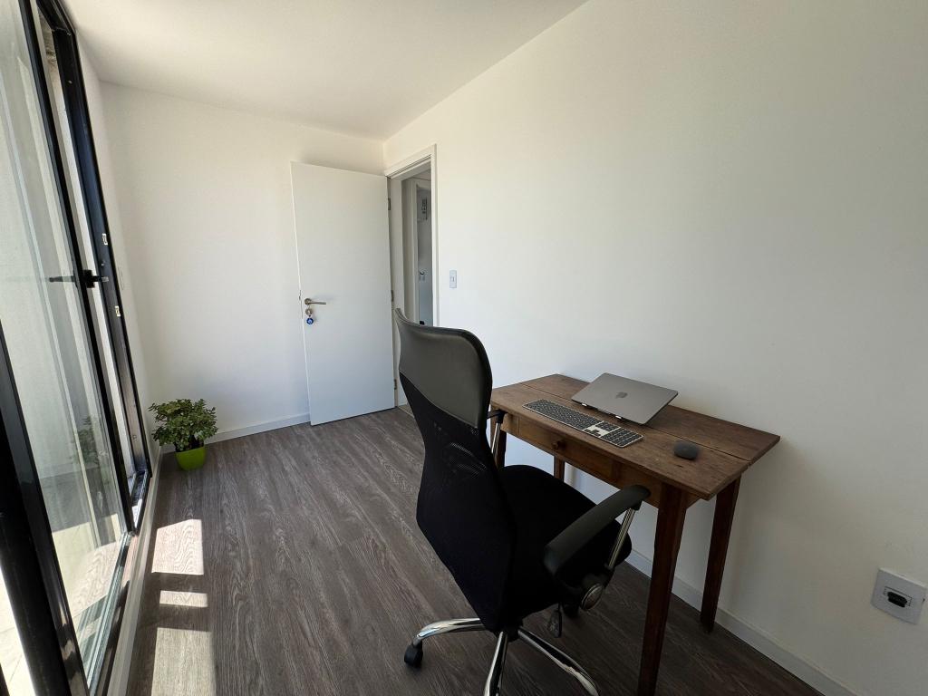 Venta apartamento 3 dormitorios, terraza con parrillero y garaje en Tres Cruces