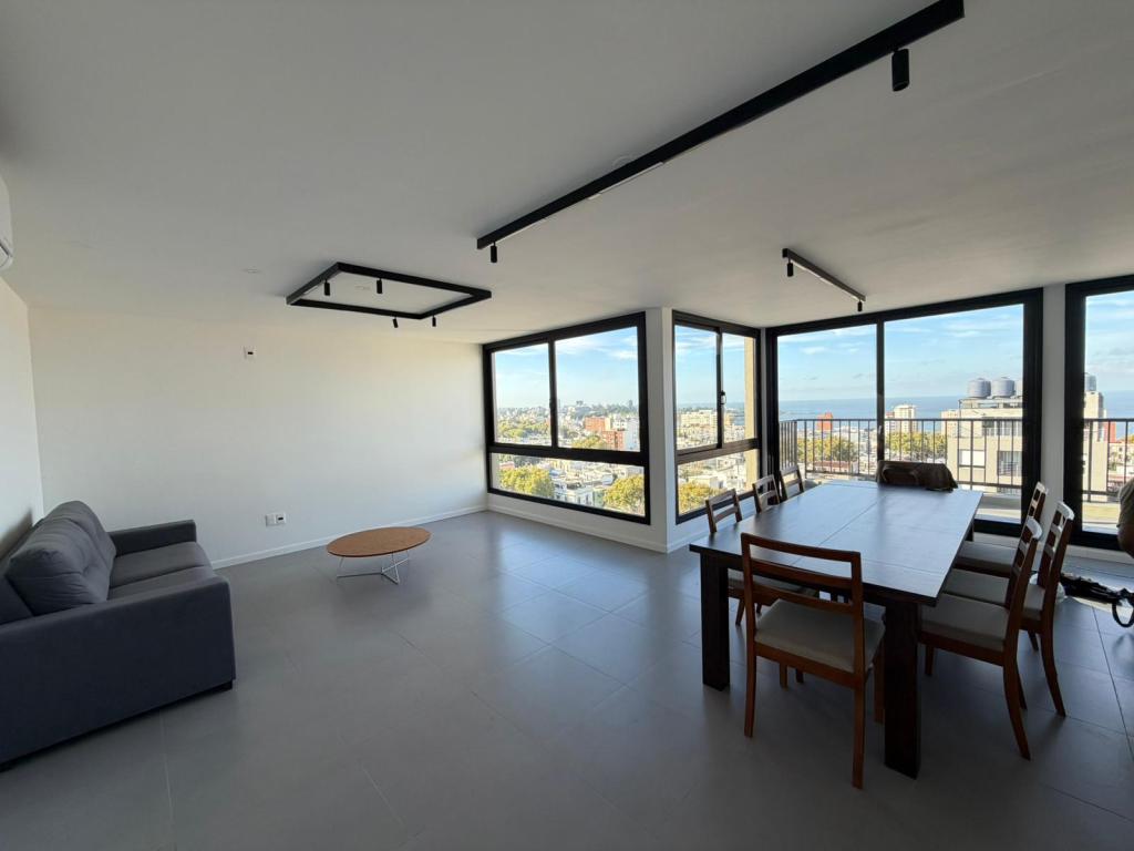 Alquiler apartamento 1 dormitorio a estrenar en Cordón Sur. AMPLIA TERRAZA EXCLUSIVA.