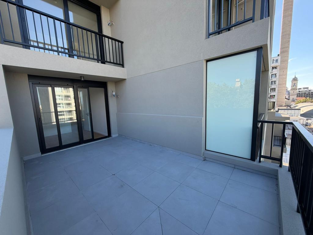 Alquiler apartamento 1 dormitorio a estrenar en Cordón Sur. AMPLIA TERRAZA EXCLUSIVA.