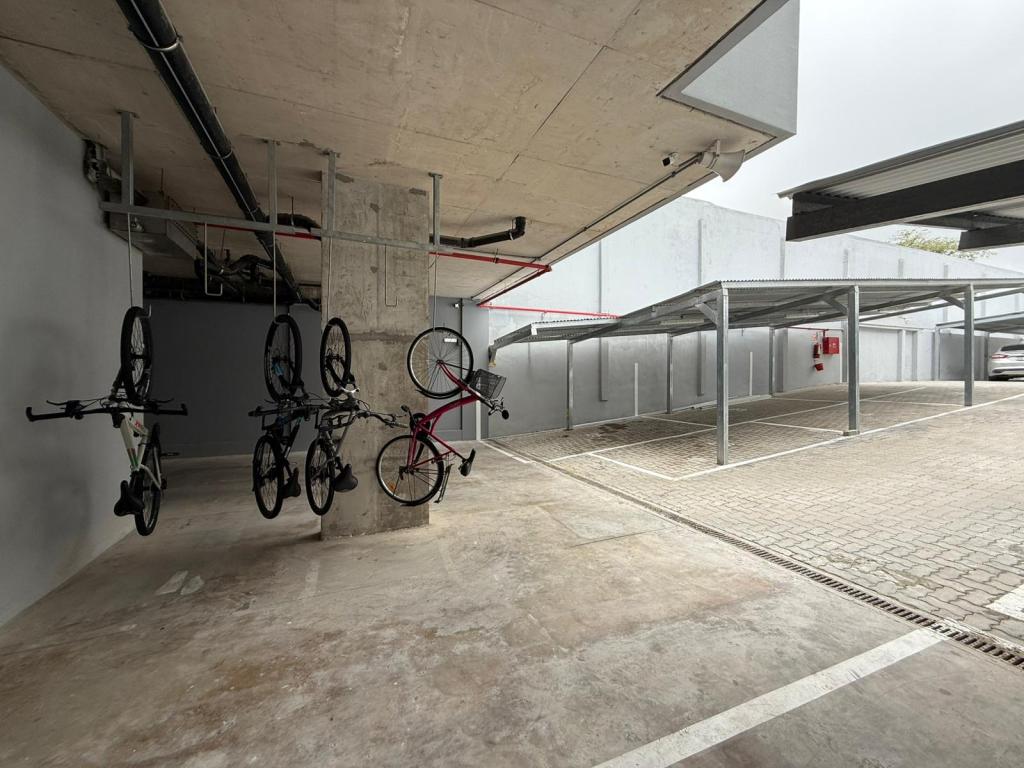 Venta de apartamento de 1 dormitorio con garage en La Blanqueada. A estrenar.