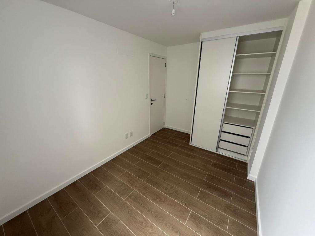 Venta de apartamento de 1 dormitorio con garage en La Blanqueada. A estrenar.