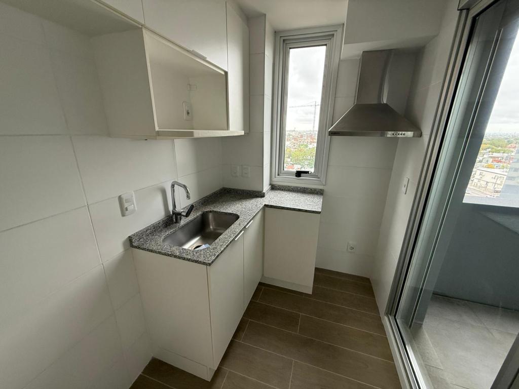 Venta de apartamento de 1 dormitorio con garage en La Blanqueada. A estrenar.