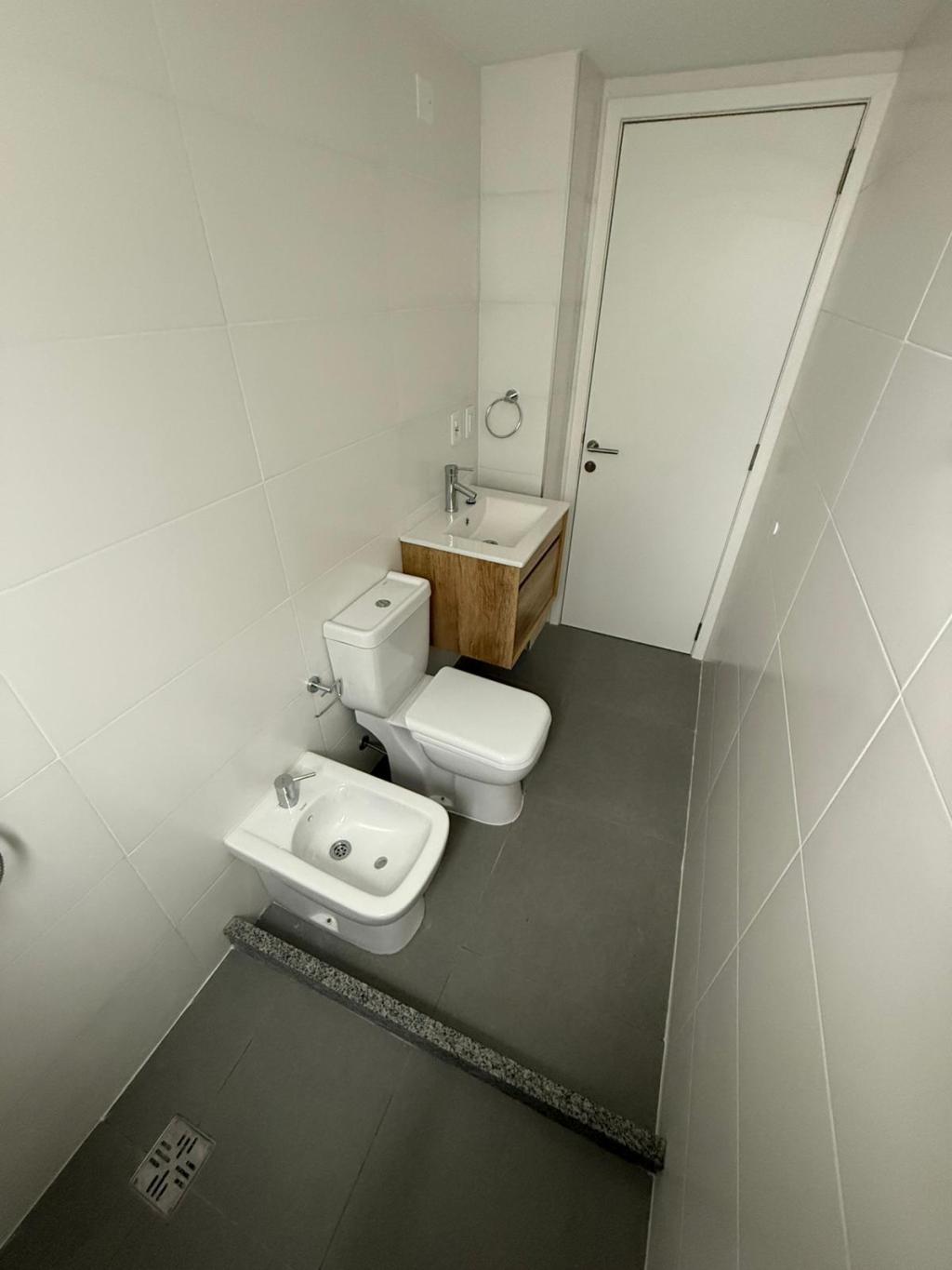 Venta de apartamento de 1 dormitorio con garage en La Blanqueada. A estrenar.