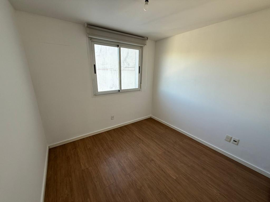 Alquiler apartamento 2 dormitorios con garage en Cordón Sur.