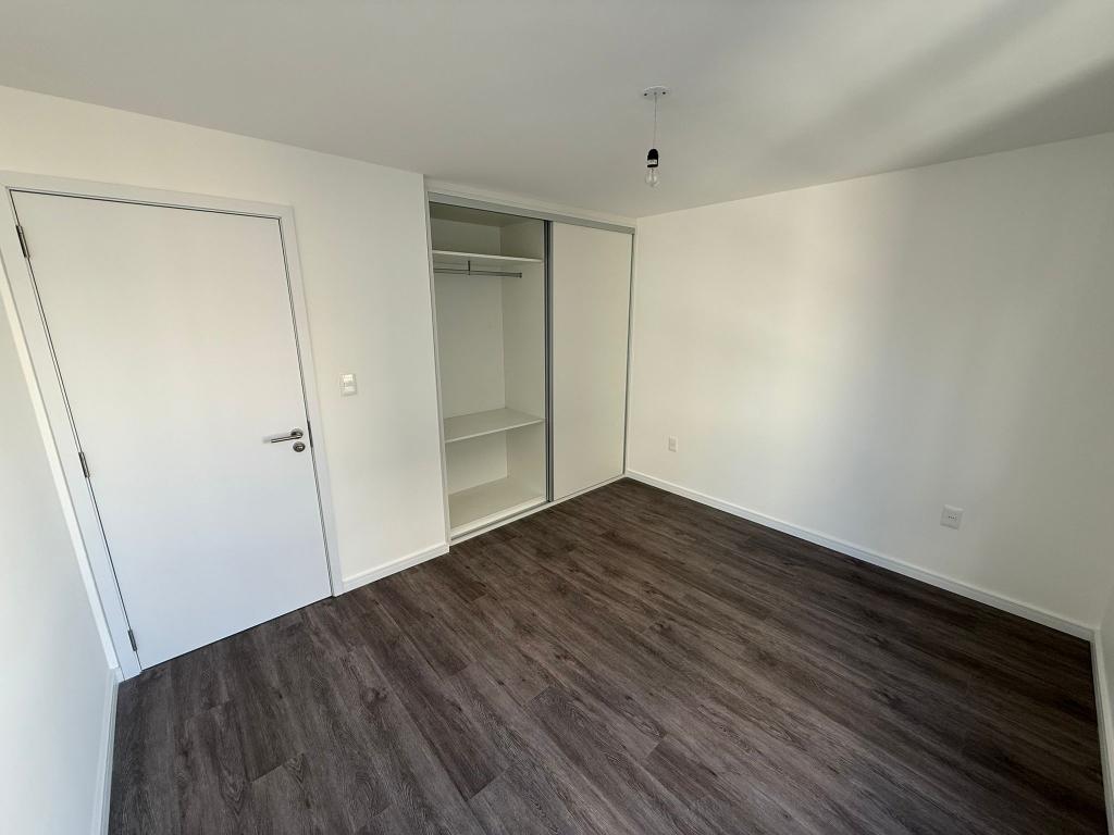 Alquiler apartamento de 1 domitorio con parrillero propio a estrenar en Tres Cruces