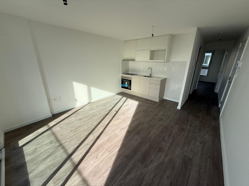Alquiler apartamento de 1 domitorio con parrillero propio a estrenar en Tres Cruces