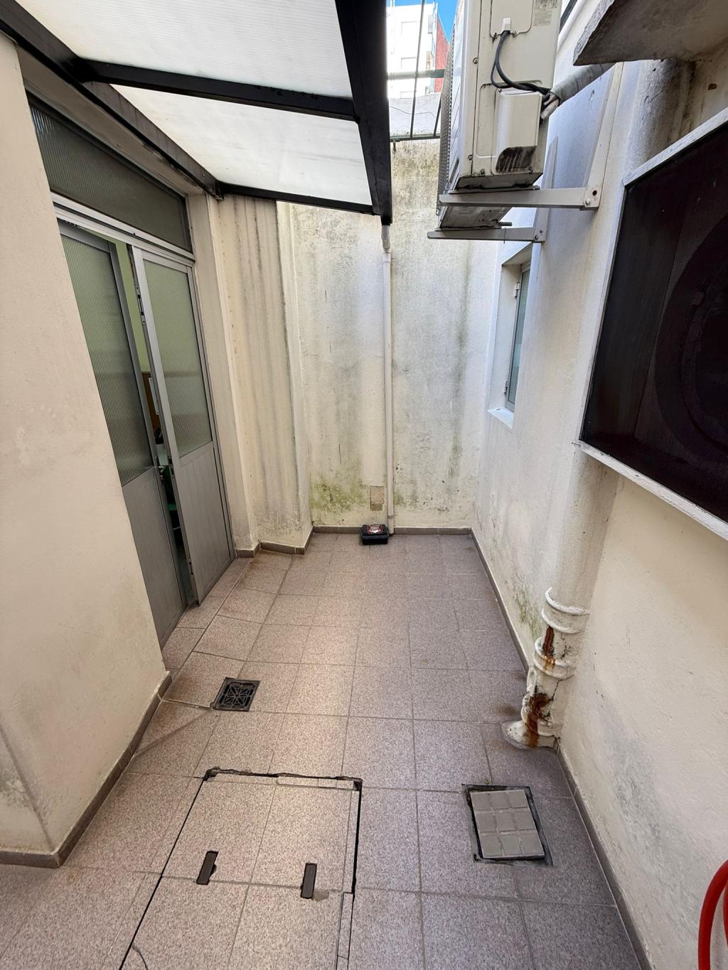 VENTA de apartamento ph tipo casa con gran potencial en Parque Rodó/Punta Carretas.