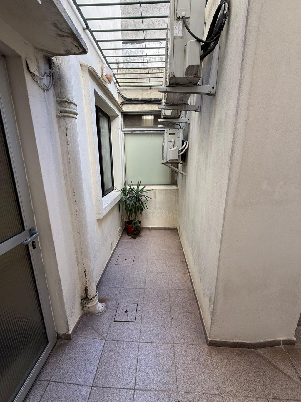 VENTA de apartamento ph tipo casa con gran potencial en Parque Rodó/Punta Carretas.