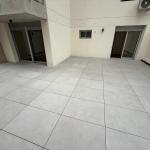 Alquiler de apartamento de 1 dormitorio con patio de 55 m2, a estrenar en Cordón Sur.