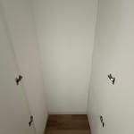 Alquiler de apartamento de 1 dormitorio con patio de 55 m2, a estrenar en Cordón Sur.