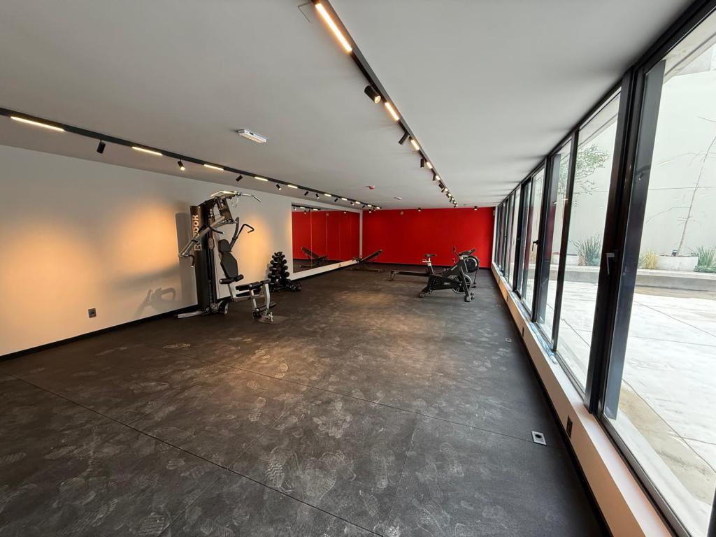 Alquiler apartamento 1 domitorio en centro, piso alto y vista despejada.