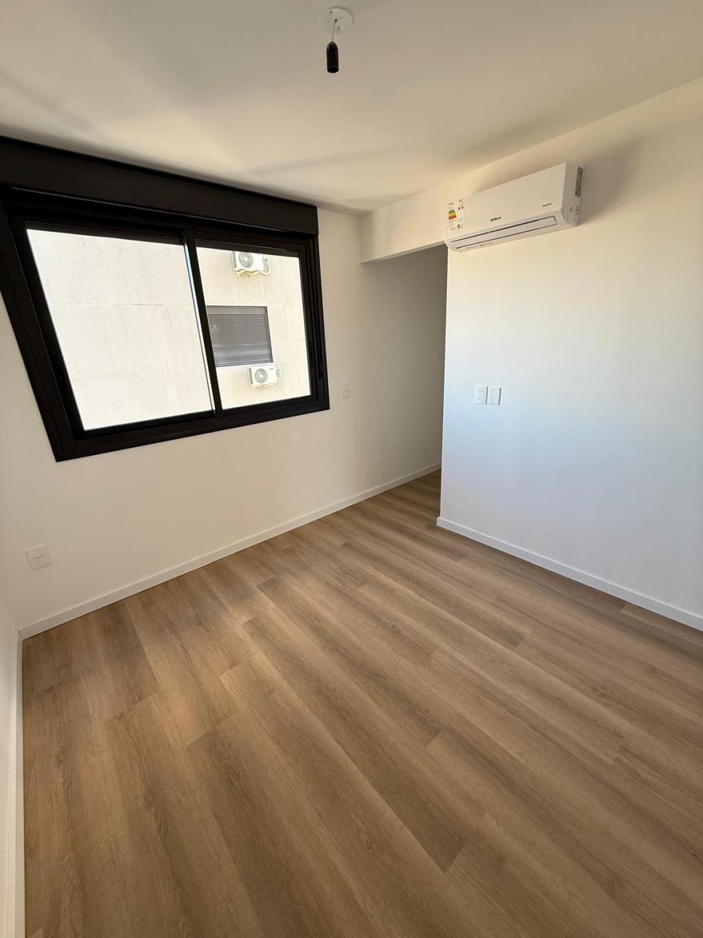 Alquiler apartamento de 1 domitorio a estrenar en cordón sur, piso alto. Mucho sol y ventilación natural.