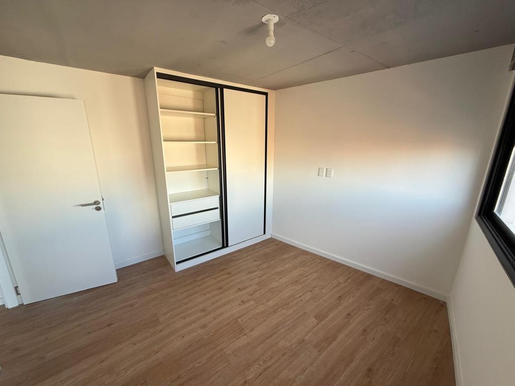 Alquiler apartamento 1 dormitorio a estrenar en Cordón Sur.