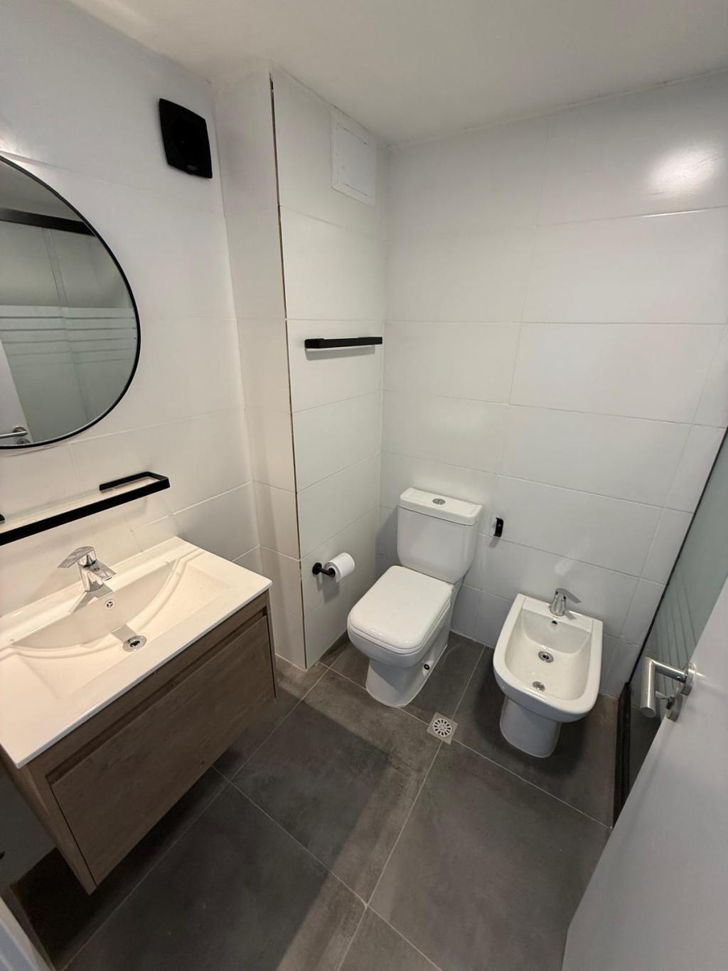 Alquiler apartamento 1 dormitorio a estrenar en Cordón Sur.