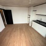 Alquiler apartamento monoambiente con terraza y parrillero porpio. Estrená en Cordón Sur.
