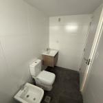 Alquiler apartamento monoambiente con terraza y parrillero porpio. Estrená en Cordón Sur.