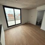 Alquiler apartamento monoambiente con terraza y parrillero porpio. Estrená en Cordón Sur.